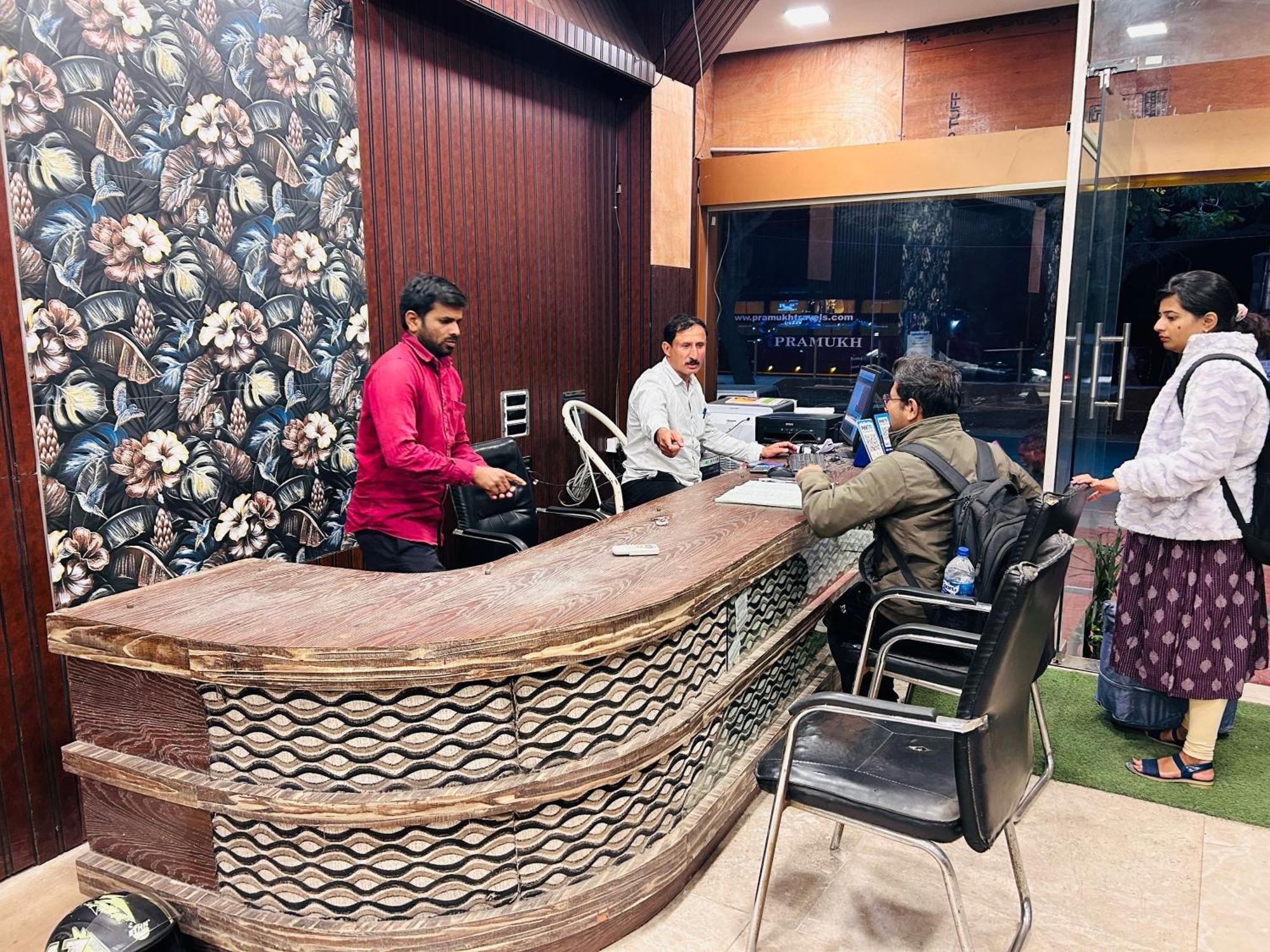 Hotel O Rajdhani Group Of Hotels ไมซอร์ ภายนอก รูปภาพ